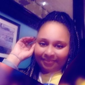 Meet your Posher, Lenetia